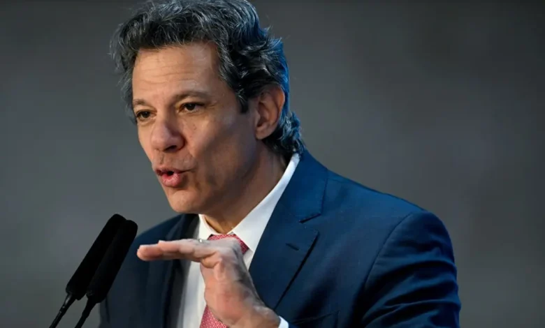 Fernando Haddad, Ministro da Fazenda, viajará a Washington em duas semanas para participar de compromissos do G20. Reuniões com representantes internacionais abordarão temas econômicos globais e o IOF.