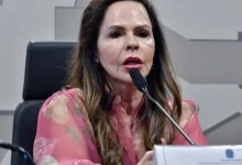 Senadora Dorinha Seabra, relatora do projeto de homeschooling no Senado, manifesta apoio à proposta. A senadora argumenta que o homeschooling é uma reivindicação de famílias que buscam alternativa à educação tradicional, citando as razões de crenças religiosas e políticas, além da crescente violência nas escolas.