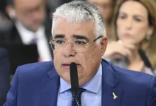 Comissão de Direitos Humanos aprova projeto que proíbe aborto após 22ª semana de gestação, garantindo vida humana desde a concepção e direitos aos fetos e bebês.