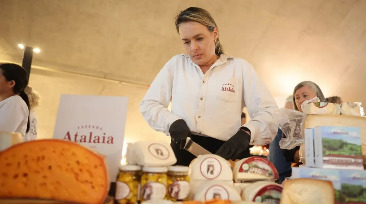 Rota do Queijo Paulista 14 Governo do Estado de São Paulo lança Rota do Queijo Paulista para promover economia e cultura regional atrazendo turistas e gerando renda para comunidades locais.