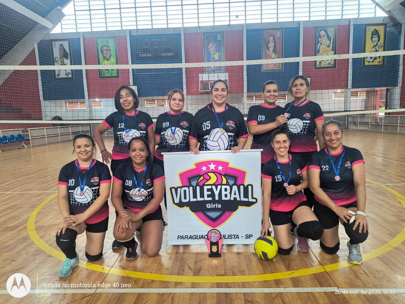 Vôlei Master Feminino de Paraguaçu Paulista é Campeão em Quatá e Celebra o Outubro Rosa 6 571625240 1761778468210179 8235848079823021809 n