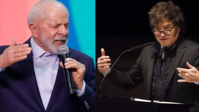 O presidente dos EUA, Donald Trump, reafirma positividade de conversa com Lula da Silva em cerimônia na Casa Branca, após recebê-lo junto a Javier Milei.