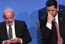 O presidente Lula adia indicação do novo ministro do STF, Jorge Messias, após viagem à Ásia. A decisão é um tópico de debate no cenário político brasileiro.
