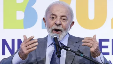 Declaração de Lula sobre traficantes gera críticas intensas da direita. Parlamentares questionam sanidade mental do presidente e a simpatia com criminosos.