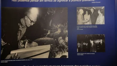 Conheça Antonio Houaiss, um dos maiores intelectuais brasileiros, e descubra sua contribuição inestimável para a cultura e a diplomacia do país.