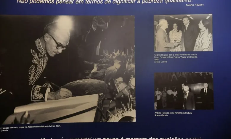 Conheça Antonio Houaiss 1 Conheça Antonio Houaiss, um dos maiores intelectuais brasileiros, e descubra sua contribuição inestimável para a cultura e a diplomacia do país.