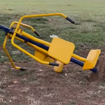 A falta de seguranca e a ma instalacao dos equipamentos na praca do bairro Fercon