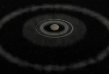 Descoberta de anéis inéditos ao redor de Quíron, corpo celeste entre Saturno e Urano, marca marco em estudos astronômicos e abre caminho para futuras pesquisas sobre o Sistema Solar.