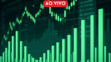 A bolsa de valores dos EUA experimentou alta significativa nas principais índices, apesar de volatilidade, com tecnologia liderando o crescimento e indicadores macroeconômicos positivos.