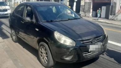 Detran-SP e Polícia Militar realizam operação conjunta para recolher veículos com altos montantes de multas, contribuindo para a segurança viária e conscientização nas regras de trânsito em São Paulo.