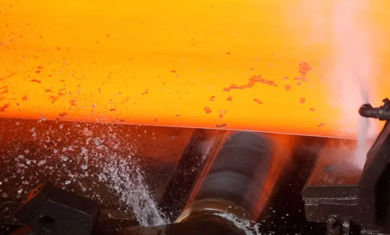 A Importância da Indústria Siderúrgica na América do Norte 1 A indústria siderúrgica na América do Norte: uma visão da importância da produção de aço em grande escala, tecnologia e inovação na economia global.