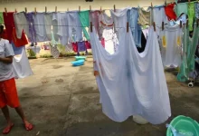 Detentas da Penitenciária Feminina do Distrito Federal participam de oficinas semanais para promover o bem-estar físico e emocional, criando um ambiente de cuidado e autoconhecimento.