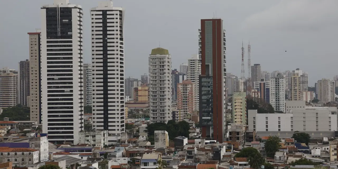 Com a COP30 se aproximando, discussão sobre o clima ganha destaque, mas apenas 15% das cidades brasileiras têm plano de adaptação às mudanças climáticas.