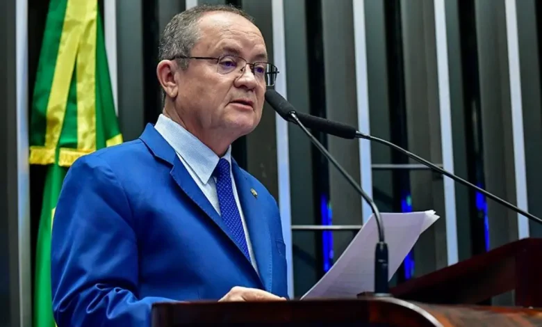 Senado aprova aumento de penas para crimes de exploração sexual de crianças e adolescentes. A proposta busca endurecer punições e proteger menores de idade, com pena mínima de 6 anos.