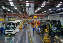 Marcopolo desenvolve versão europeia do icônico ônibus Paradiso G8 1200 para atender a crescente demanda por ônibus modernos e eficientes no continente.