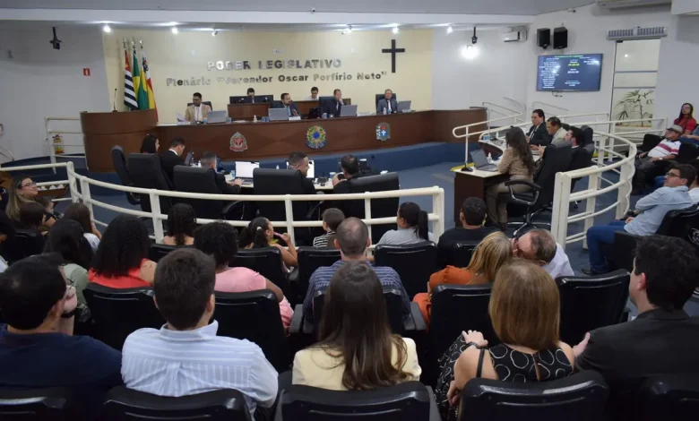 A Câmara de Vereadores de Paraguaçu Paulista realiza sua 19ª Sessão Ordinária, com discussão de importantes assuntos e homenagens à excelência, a partir de segunda-feira (17) às 19 horas.