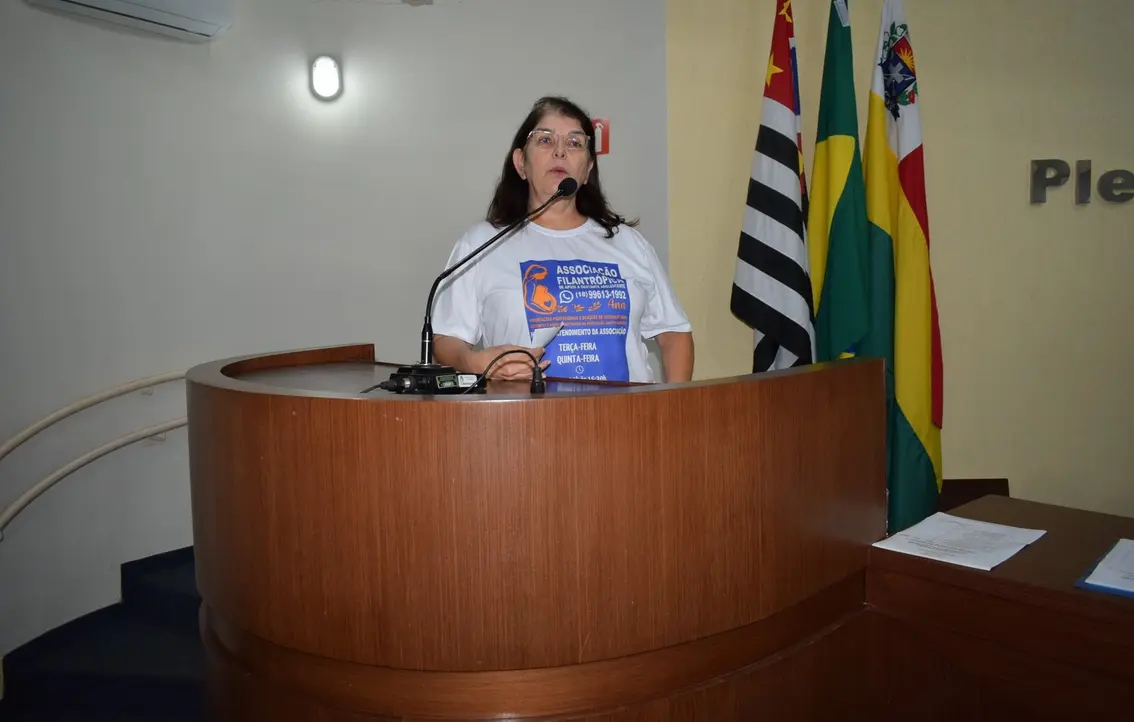 AFAGA Oferece Benefícios e Orientações Gratuitas à Câmara Municipal de Paraguaçu Paulista 14 A AFAGA, instituição de apoio a gestantes adolescentes, apresenta-se à Câmara Municipal de Paraguaçu Paulista, oferecendo benefícios e orientações gratuitas.