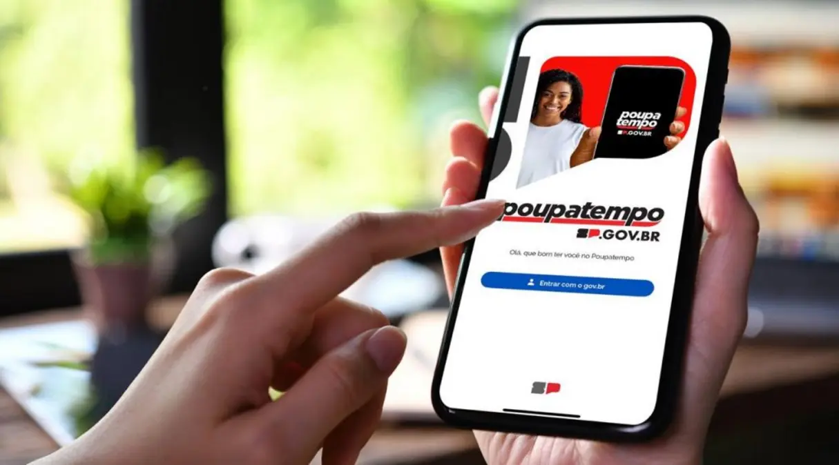 Poupatempo facilita acesso a exames de saúde para homens por meio de seu aplicativo, oferecendo experiência mais eficiente e rápida.