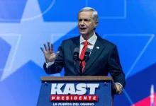 Eleições no Chile: Jeannette Jara vence primeiro turno, mas direita nacionalista lidera segunda etapa com José Antonio Kast.