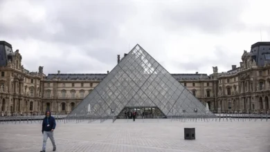 Relatório de Auditoria no Museu do Louvre Revela Sérias Vulnerabilidades em Tecnologia de Segurança. 2 Relatório de auditoria no Museu do Louvre revela sérias vulnerabilidades na tecnologia de segurança, incluindo senha simples e softwares obsoletos.