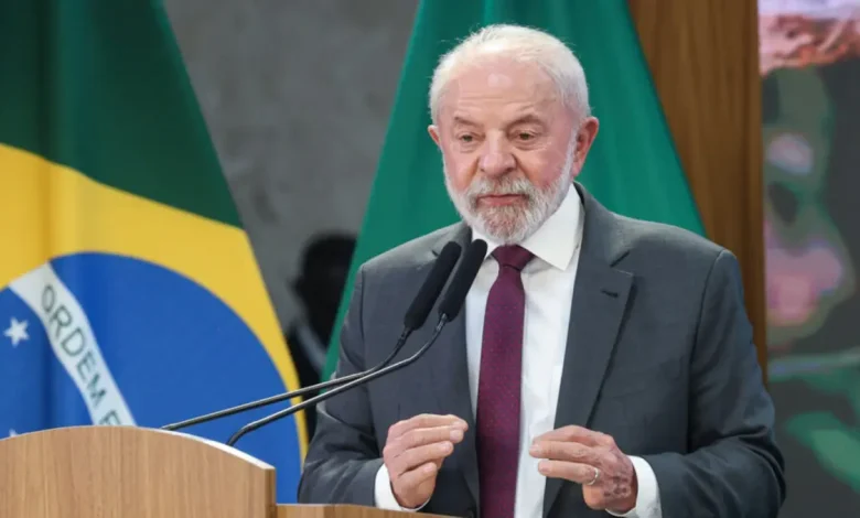 Lula Investe Milhões em Campanha Antinarcotráfico no Rio 1 Governo Lula investe R$ 454 mil em anúncios de combate ao narcotráfico no Rio de Janeiro, com objetivo de combater narrativa da direita sobre segurança pública.