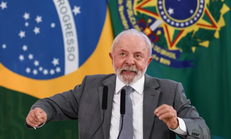 O presidente Lula critica a aprovação do PL Antifacções na Câmara, considerando que a redação enfraquece o combate ao crime e gera insegurança jurídica.