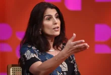 Ex-deputada federal Manuela D'Ávila oficializa filiação ao PSOL e pré-candidatura ao Senado pelo Rio Grande do Sul em 9 de dezembro.