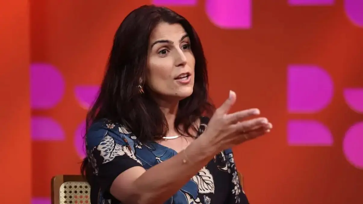 Ex-deputada federal Manuela D'Ávila oficializa filiação ao PSOL e pré-candidatura ao Senado pelo Rio Grande do Sul em 9 de dezembro.