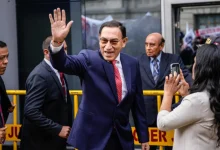 Martín Vizcarra, ex-presidente do Peru, é condenado a 14 anos de prisão por suborno passivo, recebendo mais de US$ 700 mil em propina como governador.