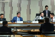 Subsecretário de Inteligência da Polícia Militar do Rio de Janeiro afirma operação teve impacto simbólico, mas efeito prático limitado no enfraquecimento do Comando Vermelho, com prisões e mortes de criminosos.