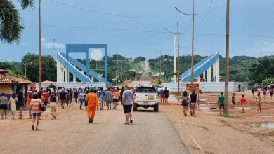Nova ponte sobre o Rio Tocantins está 90% pronta, substituindo a antiga ponte JK que desabou em 2024, causando vítimas.