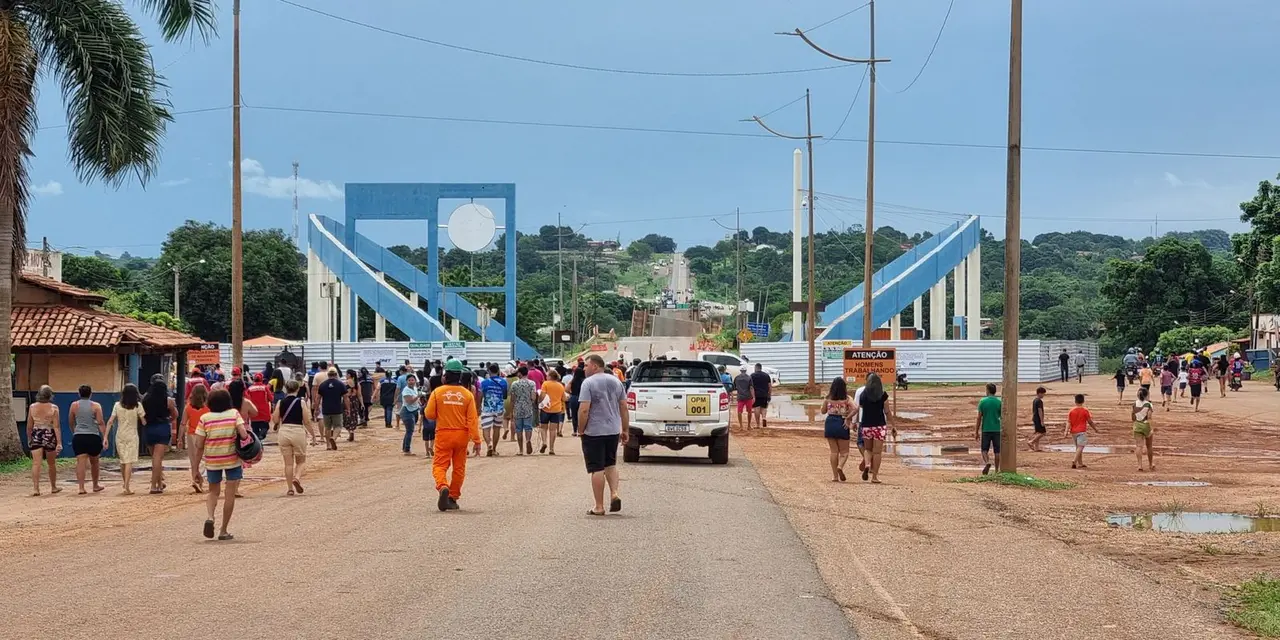 Nova ponte sobre o Rio Tocantins está 90% pronta 14 Nova ponte sobre o Rio Tocantins está 90% pronta, substituindo a antiga ponte JK que desabou em 2024, causando vítimas.