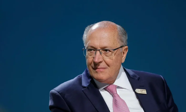 Vice-presidente Geraldo Alckmin critica Projeto de Lei da dosimetria, alegando que ele pode criar injustiça na aplicação da lei, penalizando mais severamente pessoas vulneráveis e sem influência.
