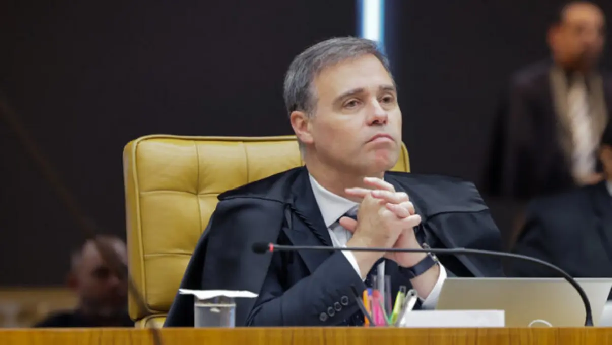 O ministro do STF, André Mendonça, revela uma conversa com embaixador americano sobre o narcotráfico no Brasil e suas implicações no cenário geopolítico.