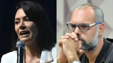 Michelle Bolsonaro Responde Críticas de Allan dos Santos em Publicação no Instagram 2 Michelle Bolsonaro responde críticas de Allan dos Santos em post no Instagram, afirmando que a vida de sua família mudou após prisão de Jair Bolsonaro.