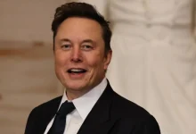 Elon Musk ultrapassa US$ 600 bilhões em patrimônio, segundo a Forbes. Sua fortuna cresce graças à SpaceX e à Tesla, empresas que revolucionam a história.