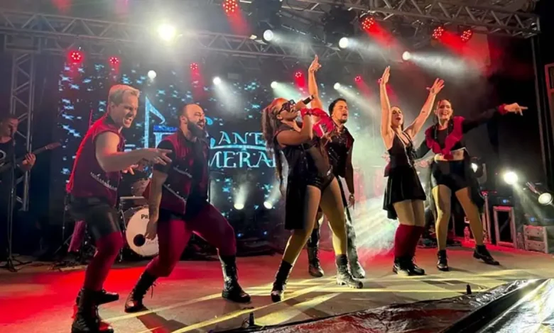 Celebre o Ano Novo em Lutécia! A Praça 'Arlindo Eiras' recebe a Banda Santa Esmeralda e um espetáculo pirotécnico no Show da Virada. Não perca a festa!
