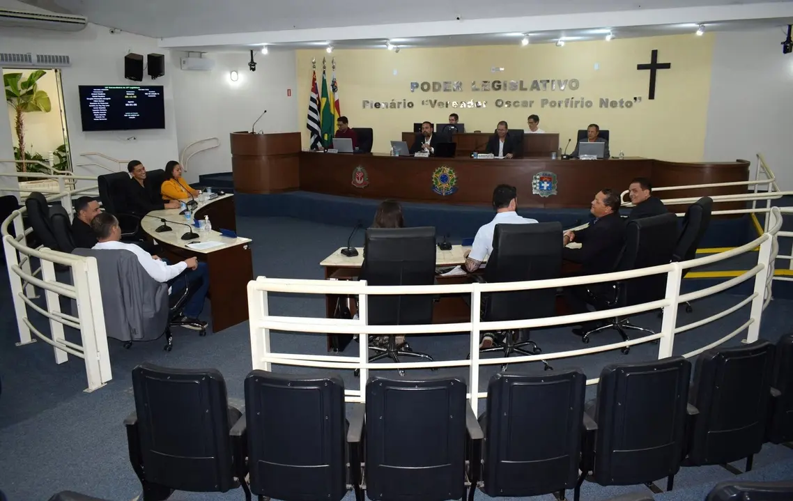 Câmara de Vereadores de Paraguaçu Paulista Aprova Projetos em Sessão Extraordinária 14 A Câmara de Vereadores de Paraguaçu Paulista aprova projetos importantes, incluindo transferência de receita e regularização de edificações, em Sessão Extraordinária.