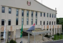 Governo de São Paulo e OCDE assinam acordo para fortalecer o Sistema de Integridade do Estado, promovendo transparência e responsabilidade governamental.