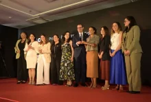 Procurando Saber é prática nacional transformadora do Sistema de Justiça, distinguida com o Prêmio Innovare. Integrando procuradores em aulas, promove compreensão e conscientização sobre justiça e direito.