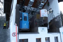 Detalhes exclusivos: Folha de Paraguaçu investiga acidente de teleférico na Itália. Seis feridos e mais de 100 turistas resgatados em colisão nos Alpes.