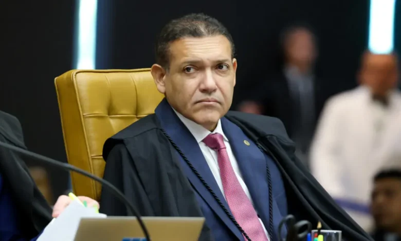 O Supremo Tribunal Federal prorrogou em um mês o prazo para a aprovação da distribuição de lucros e dividendos previstos na Lei 15.270/2025 até 31 de janeiro de 2026 para evitar antecipações legais.