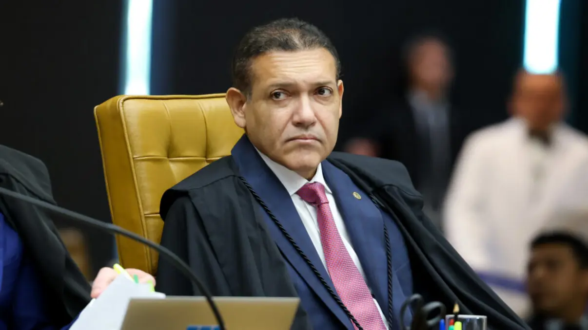 O Supremo Tribunal Federal prorrogou em um mês o prazo para a aprovação da distribuição de lucros e dividendos previstos na Lei 15.270/2025 até 31 de janeiro de 2026 para evitar antecipações legais.