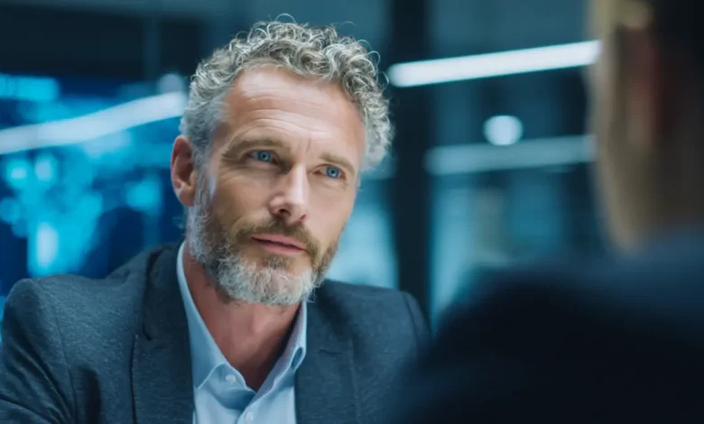 Descubra por que o storytelling estratégico é vital no ABM para TI. Conecte-se com líderes de tecnologia através de narrativas impactantes e dados reais.