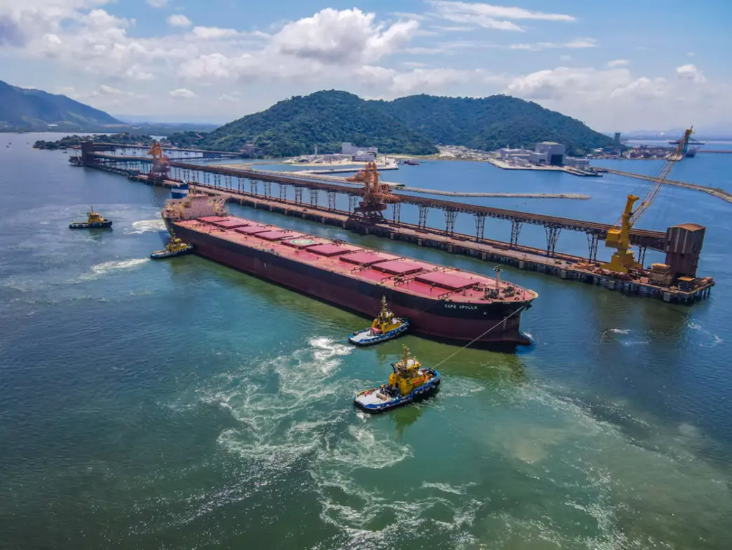 Acordo de Confidencialidade é Assinado por Grupos Internacionais no Brasil 14 "Grupos internacionais assinam acordo de confidencialidade para projeto de infraestrutura no Brasil, incluindo Bemisa e Vale, com potencial de atrair investidores de renome."