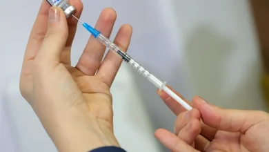 Revisite a sua caderneta de vacinação antes das férias de verão, pois a vacinação é uma proteção importante contra doenças como a Influenza, especialmente em locais de alta circulação.