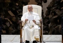 China e União Africana criticam violação do direito internacional e apelam por diálogo na Venezuela, junto com o Papa Leão XIV, que reitera apelo pelo respeito aos direitos humanos.