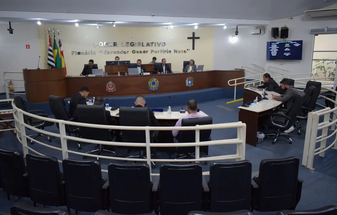 Reajuste Salarial Aprovado para Servidores em Paraguaçu Paulista 6 A Folha de Paraguaçu detalha a aprovação do reajuste salarial para servidores municipais. Saiba os percentuais e o impacto da medida na cidade.