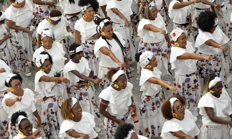 Comemorando o aniversário de São Paulo, a cidade oferece atrações gratuitas em bibliotecas, fábricas de cultura e museus, mostrando a riqueza cultural e histórica do Estado.