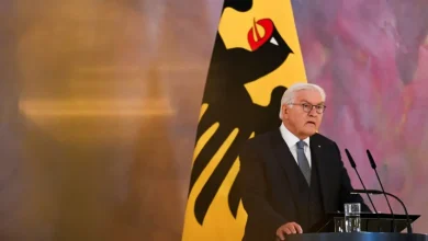 O presidente da Alemanha, Frank-Walter Steinmeier, critica duramente a política externa dos EUA, especialmente em relação à Venezuela, e defende a cooperação internacional.